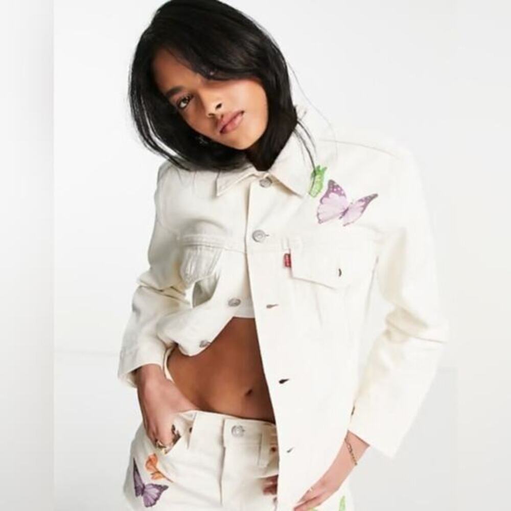 UEC Levi's ex boyfriend butterfly print denim trucker jacket in off white SZ XS